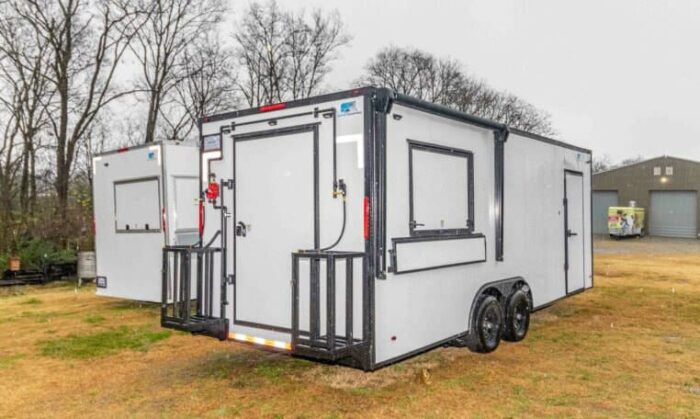White Pizza Trailer - Image 1